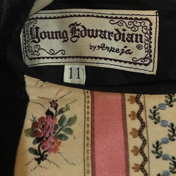 Young Edwardian boho velvet two piece embroidered - Picture 3 of 8